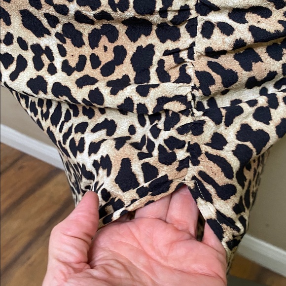 H&M leopard slit front shirred viscose maxi skirt 🐆💕6 - Picture 6 of 12